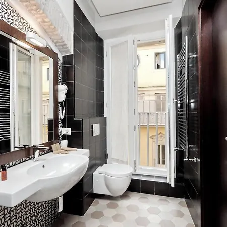 The Babuino - Luxury Serviced Apartment * Rome