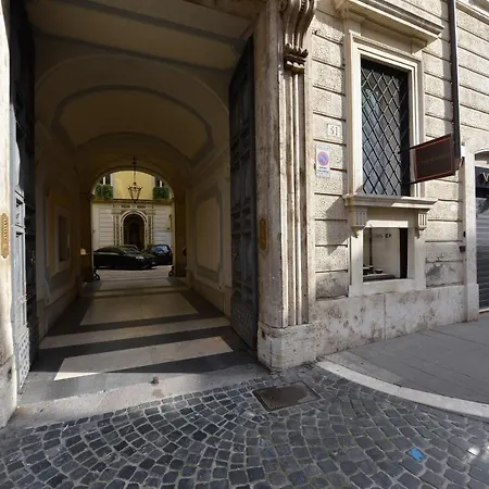 Apartment The Babuino - Luxury Serviced Apartment *