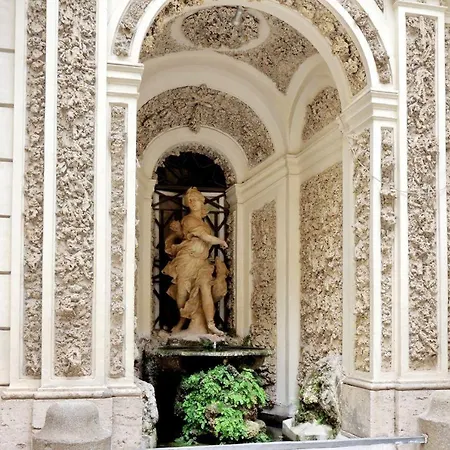 Apartment The Babuino - Luxury Serviced Apartment Rome