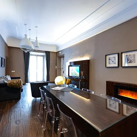 The Babuino - Luxury Serviced Apartment * Rome