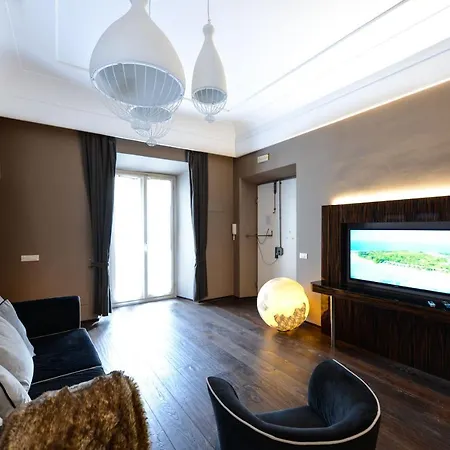 The Babuino - Luxury Serviced Apartment * Rome